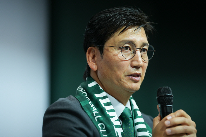 [현장인터뷰]정정용 전북 신임 감독 "목표? 짧게 말하면 당연히 우승…팬들과 '오오렐레' 불러야"(일문일답)