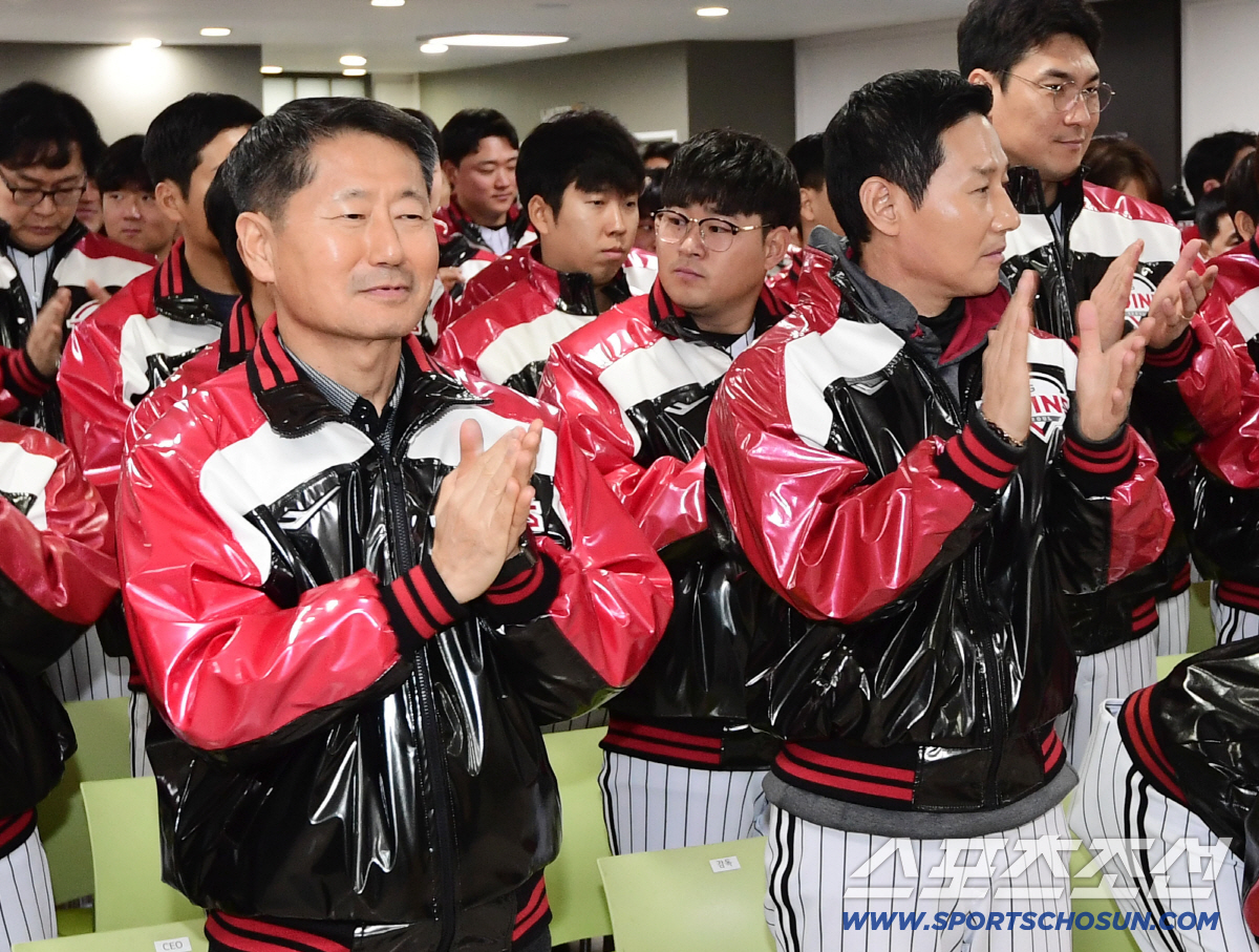 염갈량→캡틴박→프런트까지 한마음으로 2연패 정조준 "새로운 역사의 주인공…