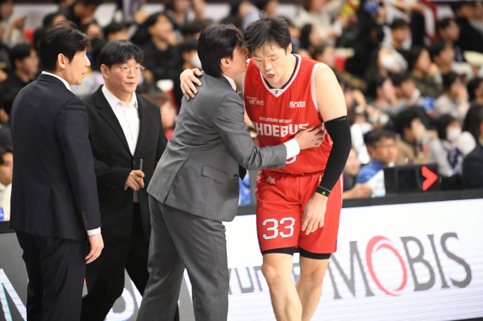 [현장분석] 1시간 슈팅특훈. 과정없는 결과 없다! 이승현 30점 폭발. 현대모비스 지긋지긋한 홈 8연패 끊었다. KCC 81대66 완파. 이승현은 어떻게 현대모비스 딜레마를 해결했나