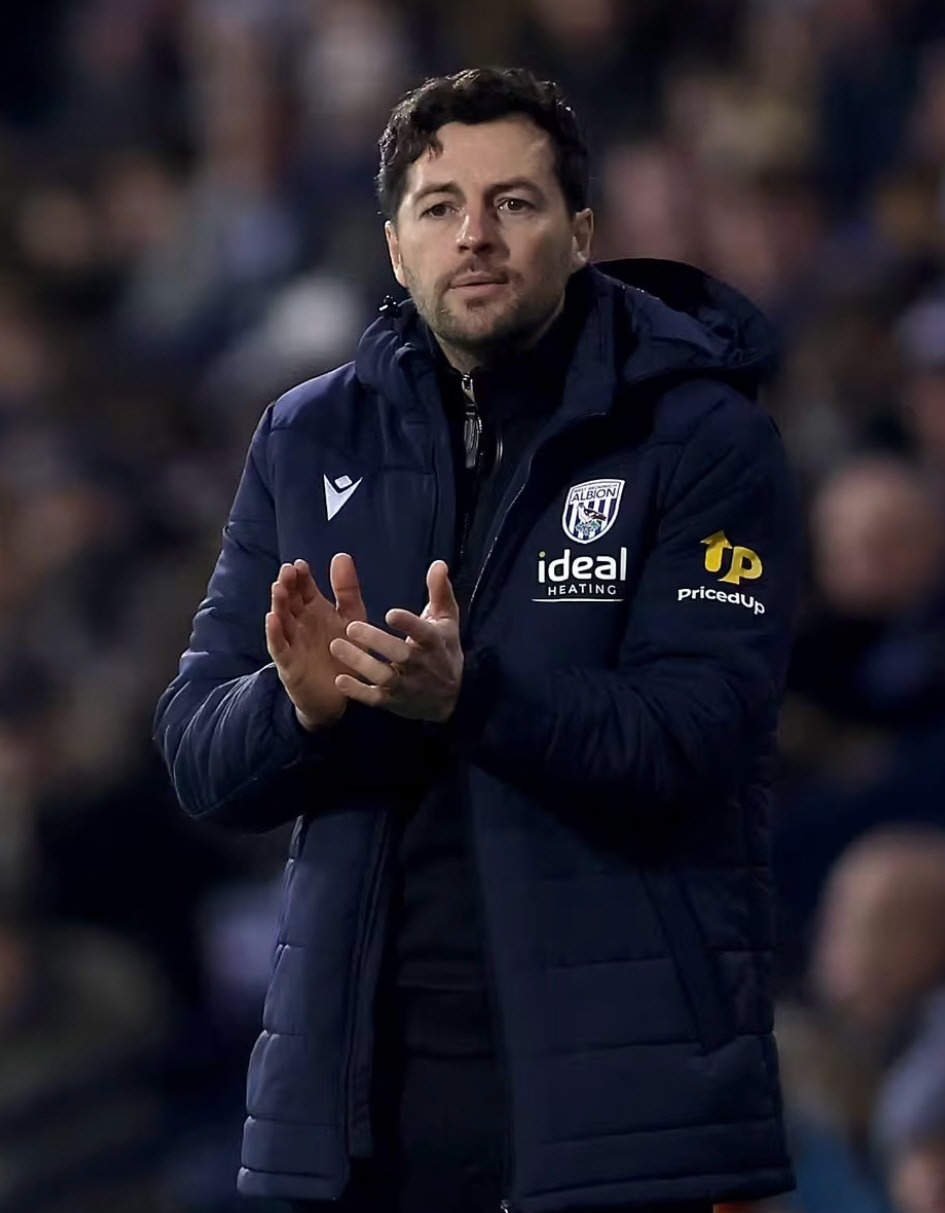 [오피셜]"흥민아, 나 잘렸어" 첫 정식 감독 도전, '1살 위 친구' …