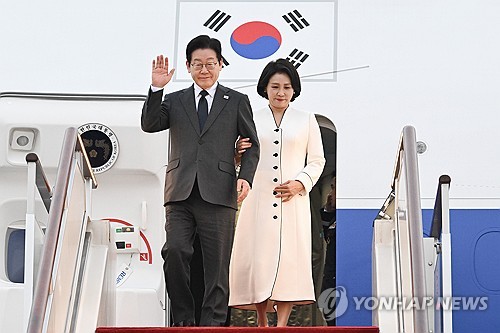 李대통령, 상하이 임시정부 청사 방문…3박 4일 국빈방중 마무리