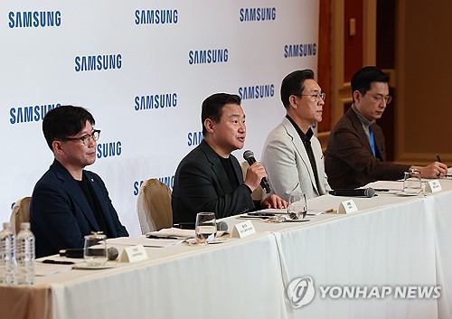 AI가 밀어올린 메모리값…갤럭시 S26 가격 변수로