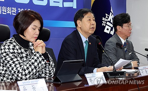 당정 "방산·K컬처 신성장산업…국내주식 장기투자 촉진안 마련"(종합2보)
