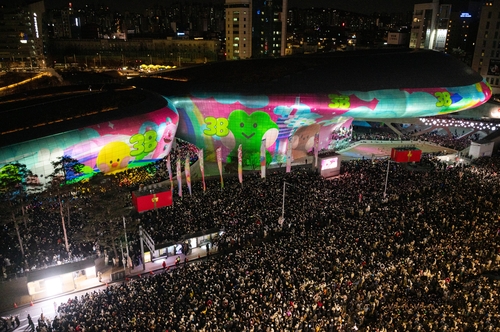 미디어아트 축제 '서울라이트 DDP' 192만명 방문…역대 최다