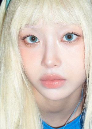 츄, 첫 정규 앨범 발매…