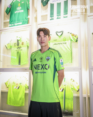 [오피셜]베테랑 홍정호 보낸 전북 현대, '제2의 김민재' 젊은 수비수 조위제 영입.. 세대교체 신호탄