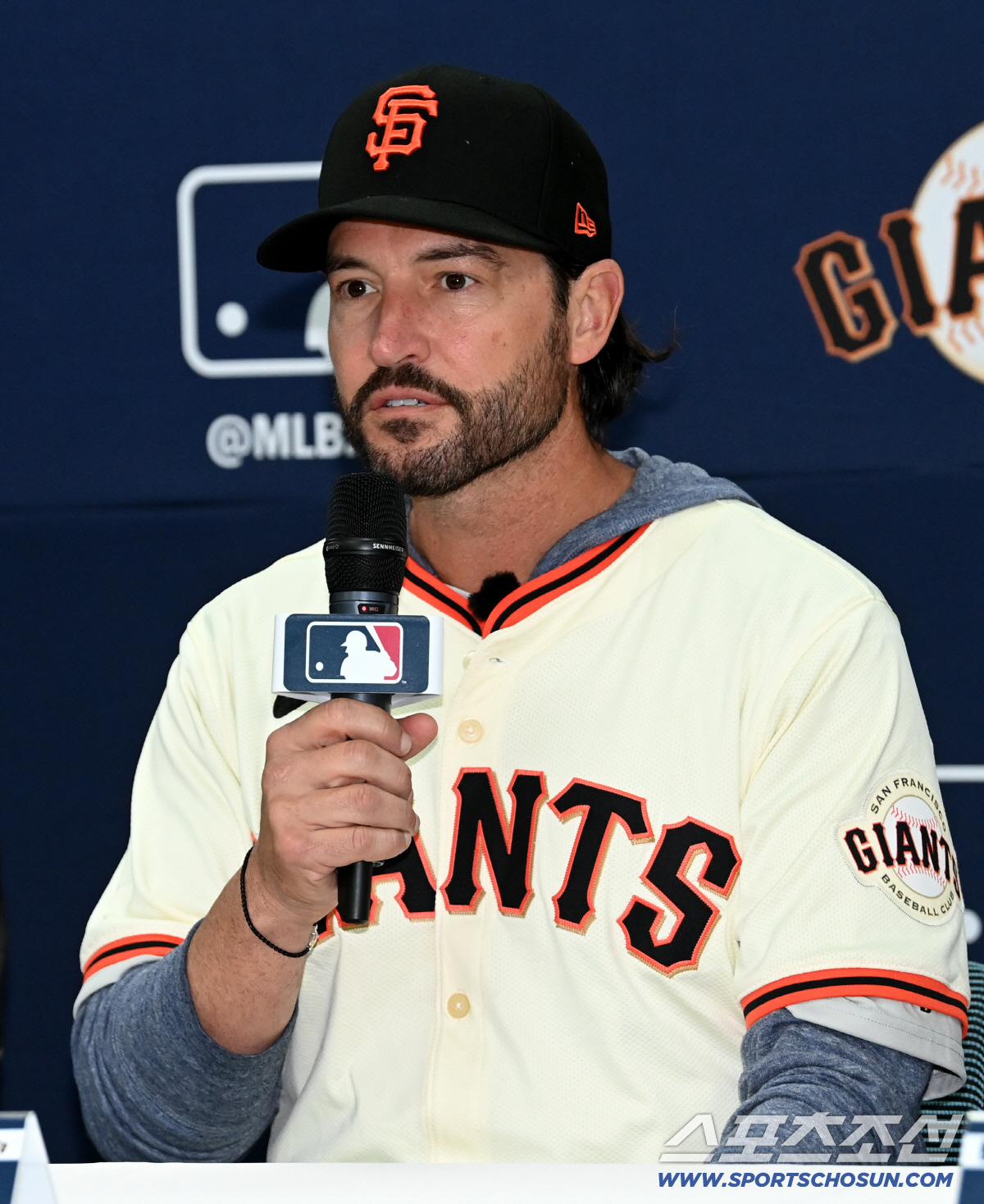 '사회 생활 만렙' 이정후, 벌써 새 감독 눈에서 하트 발사..."내 점…