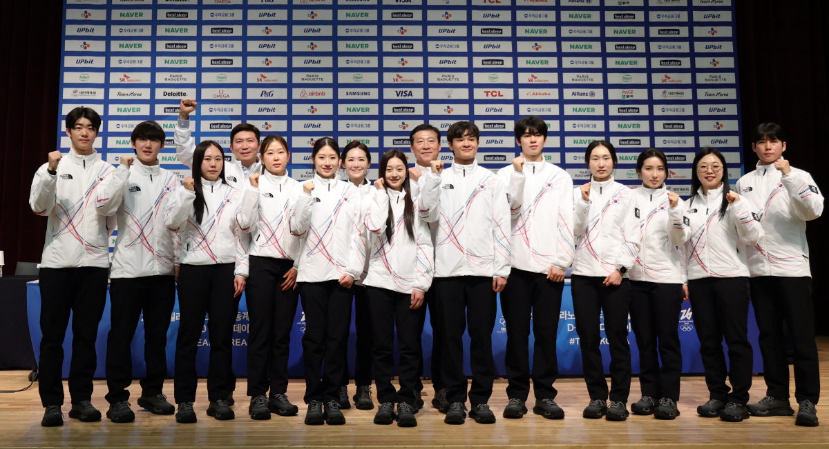 "金 누가 딸까?" 질문→빙속X컬링 MZ스타들 마이크 쟁탈전 " 유승민 …