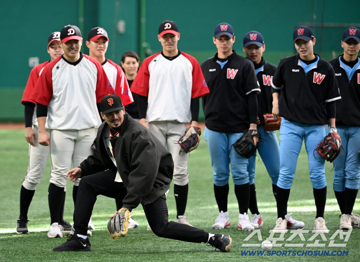 '재팬 다저스' 보고 눈 뒤집혔다! 자이언츠가 '이정후의 나라' 한국에 …