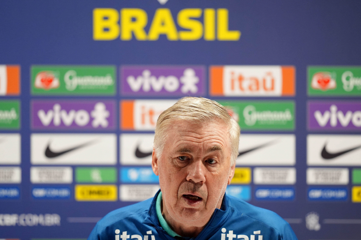 [오피셜]"월드컵 포기 못해" 네이마르, 유럽 대신 '고향' 산투스와 1…