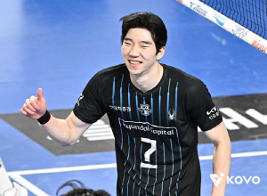 프로배구 '예비 FA' 대어급 허수봉·정호영·김다인 성적표는