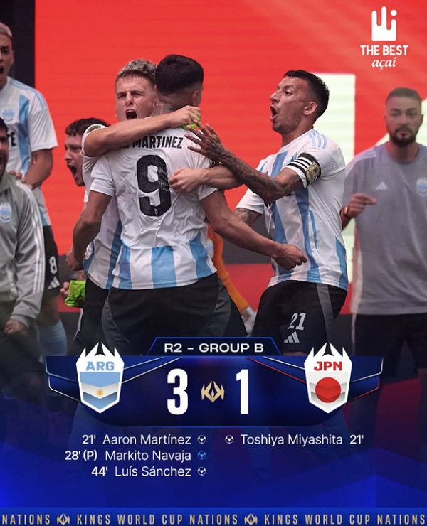 "국가 연주 중에 껌 씹고 웃어" 日 태도 논란, 前 국대의 쓴소리…킹스…