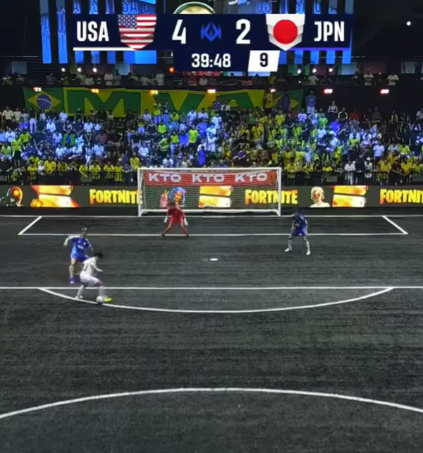 "국가 연주 중에 껌 씹고 웃어" 日 태도 논란, 前 국대의 쓴소리…킹스…