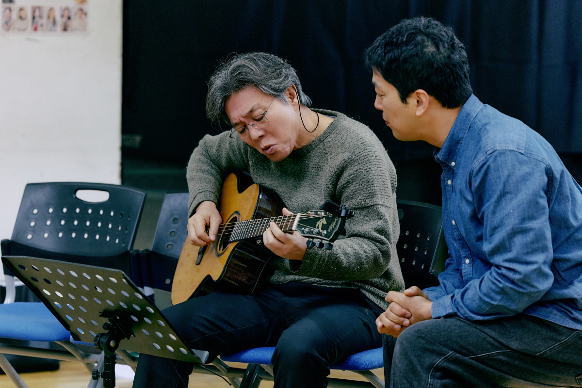 하희라·신은정에 '백전노장' 김용림·손숙·김영옥까지…연극 '노인의 꿈' …