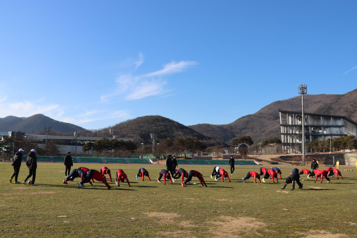 [인터뷰]'16년의 기다림' 준비된 주승진 김천 상무 감독, "'무조건 …