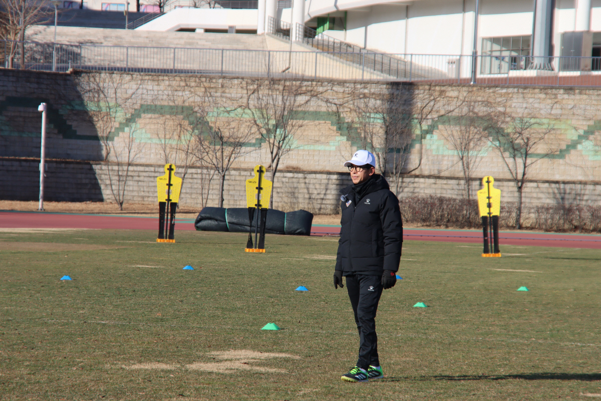 [인터뷰]'16년의 기다림' 준비된 주승진 김천 상무 감독, "'무조건 …