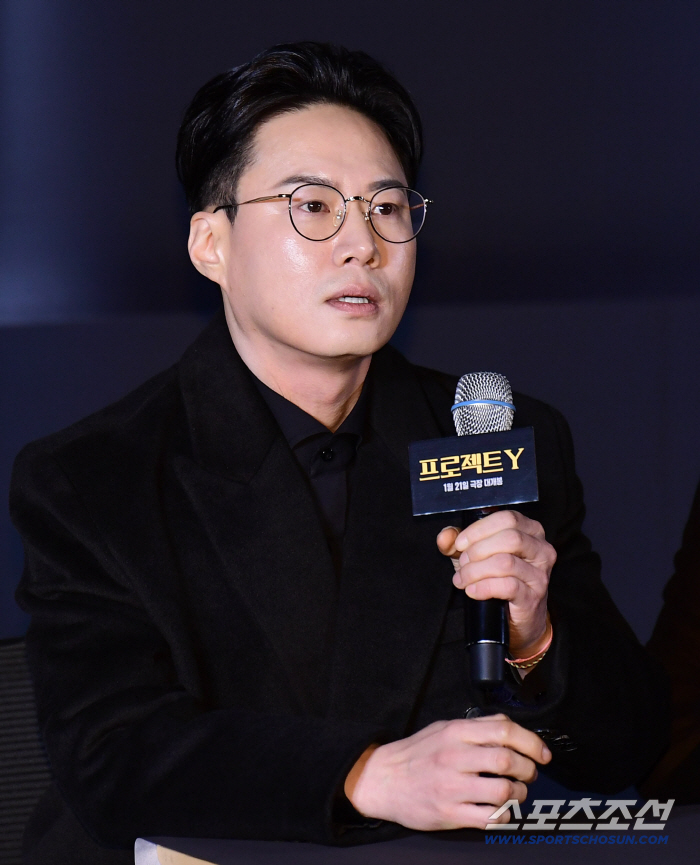 '프로젝트 Y' 이환 감독 "한소희·전종서 캐스팅? 대체불가, 흔쾌히 승낙해 줘 기뻐"