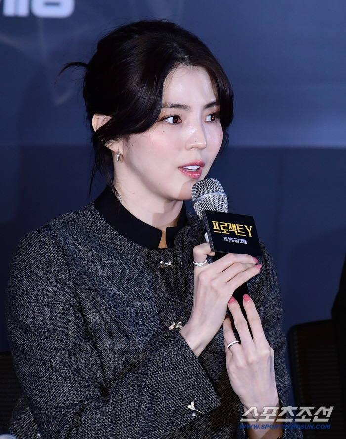 '프로젝트 Y' 한소희 "겉으론 세보이지만…알고보면 연약한 캐릭터, 매력적으로 다가와"