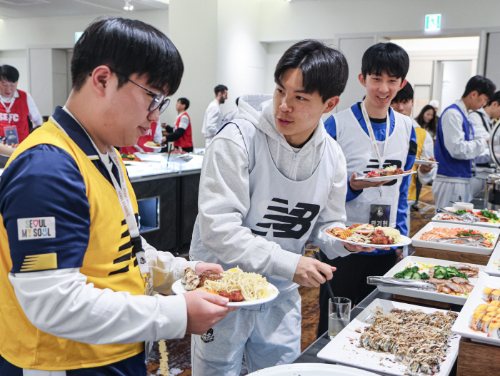 선수단과 함께하는 특별한 1박2일! 서울 이랜드, 팸투어 참가자 모집