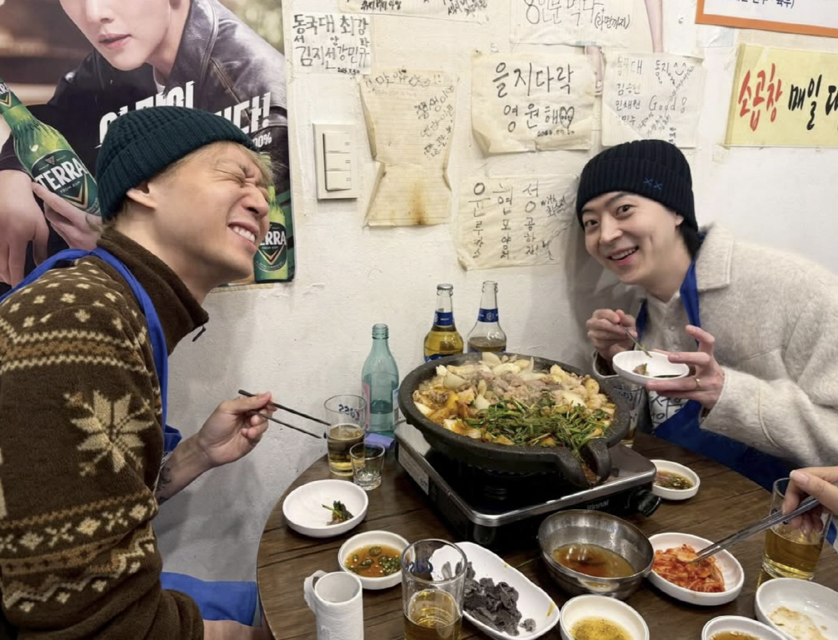 ‘마약·은퇴 번복’ 박유천, 5년만에 퀭한 얼굴+환한 미소 깜짝...동생…