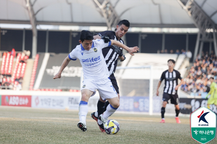 [오피셜]"굿바이 하프스타, 굿바이 원클럽맨" 낭만 미드필더 김도혁, 인…