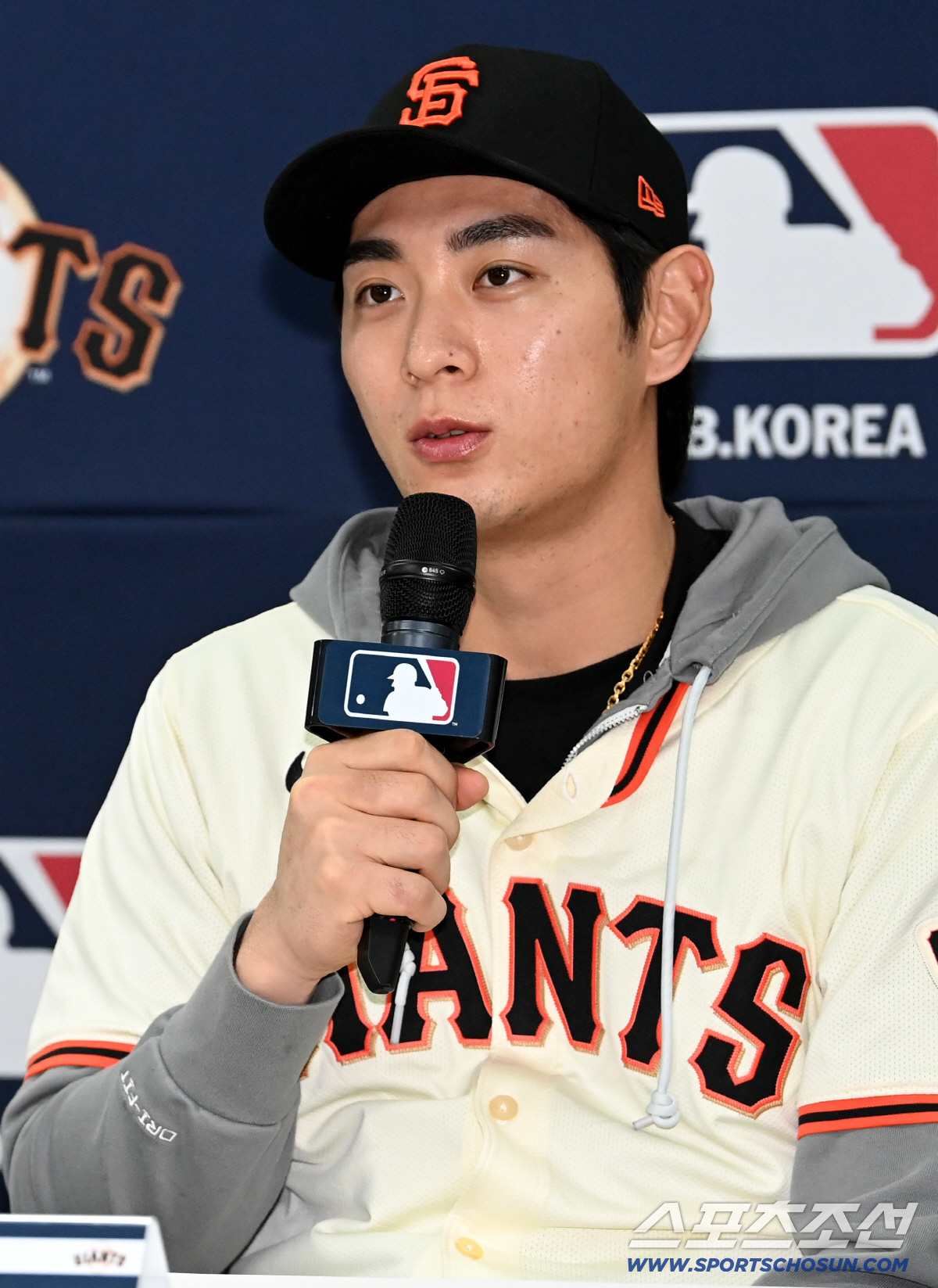 충격 혹평! 이정후 또 직격탄 → 수뇌부 방한 다음날 찬물 뿌렸다! "그…