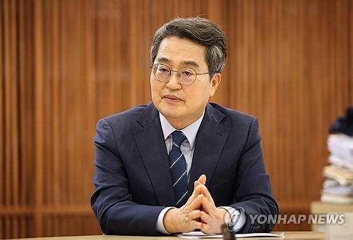 김동연, 반도체산단 논란에 "기업에 맡길 일…靑 정리한게 정답"