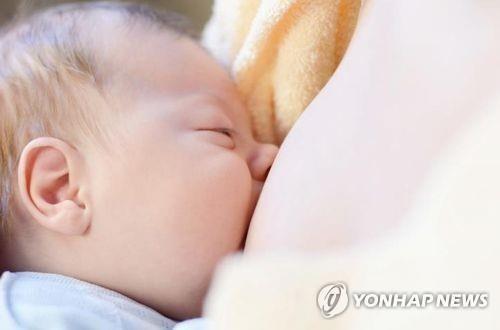[건강포커스] "모유 수유 산모, 최대 10년간 우울증·불안 위험 60% 감소"