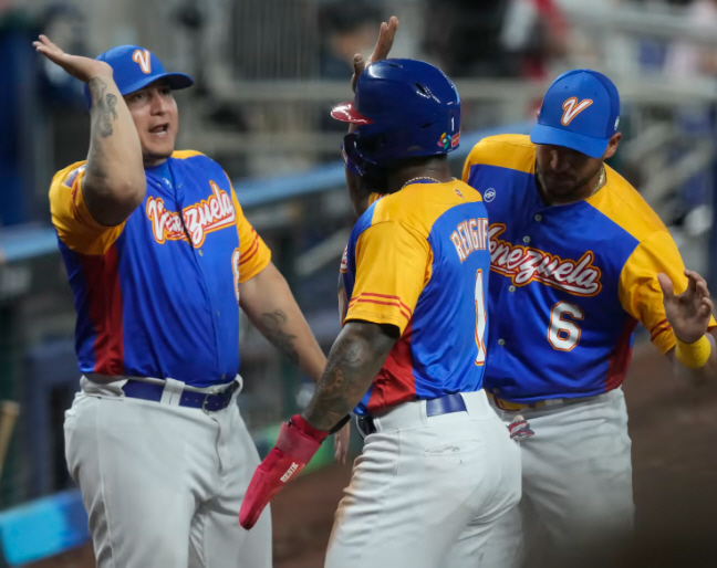 충격! '트럼프 타격' 베네수엘라, 해외 대회 불참 통보…WBC 결국 기…