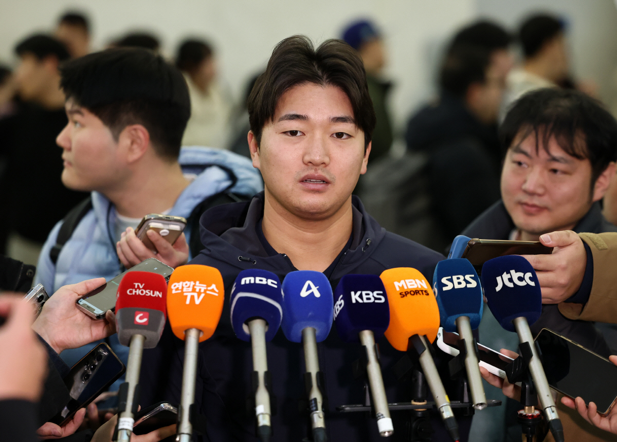 '마이너리그 ERA 4.29' 의문의 발탁? 국대 왜 뽑았나…"구위로 봤…