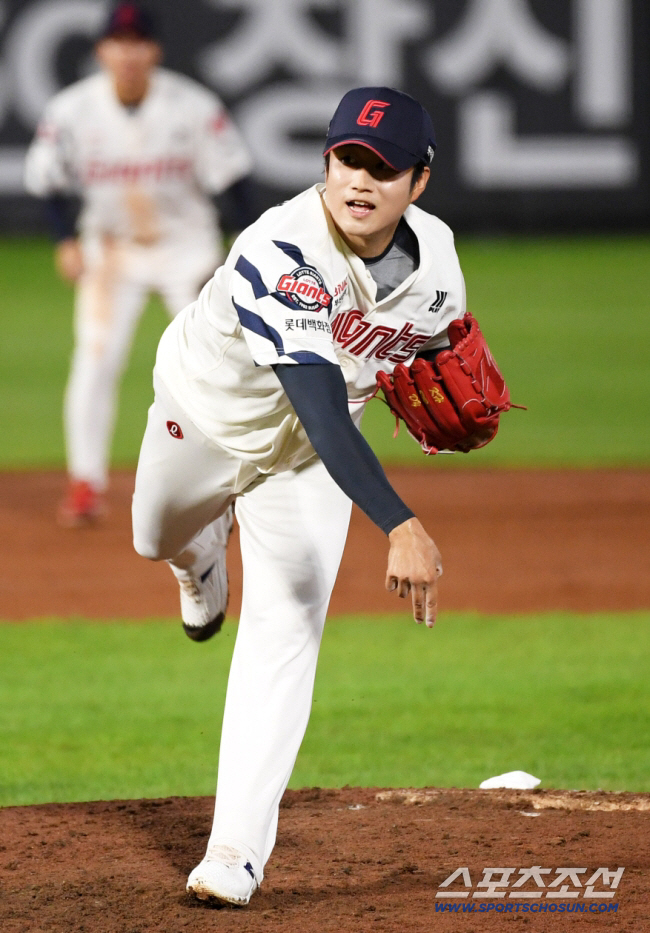 '포수 → 박격포병 → 투수 변신' 파란만장 육성신화! 방출 걱정하던 신…