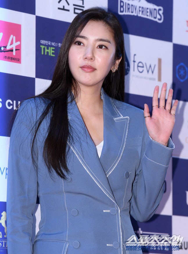 손담비, '여배우들과 손절설' 잊게 한 가족의 힘..."♥이규혁·딸과 커…