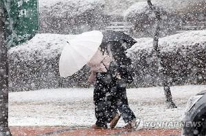 주말 전국에 눈…순간풍속 시속 70㎞ 강풍 동반 '눈보라'