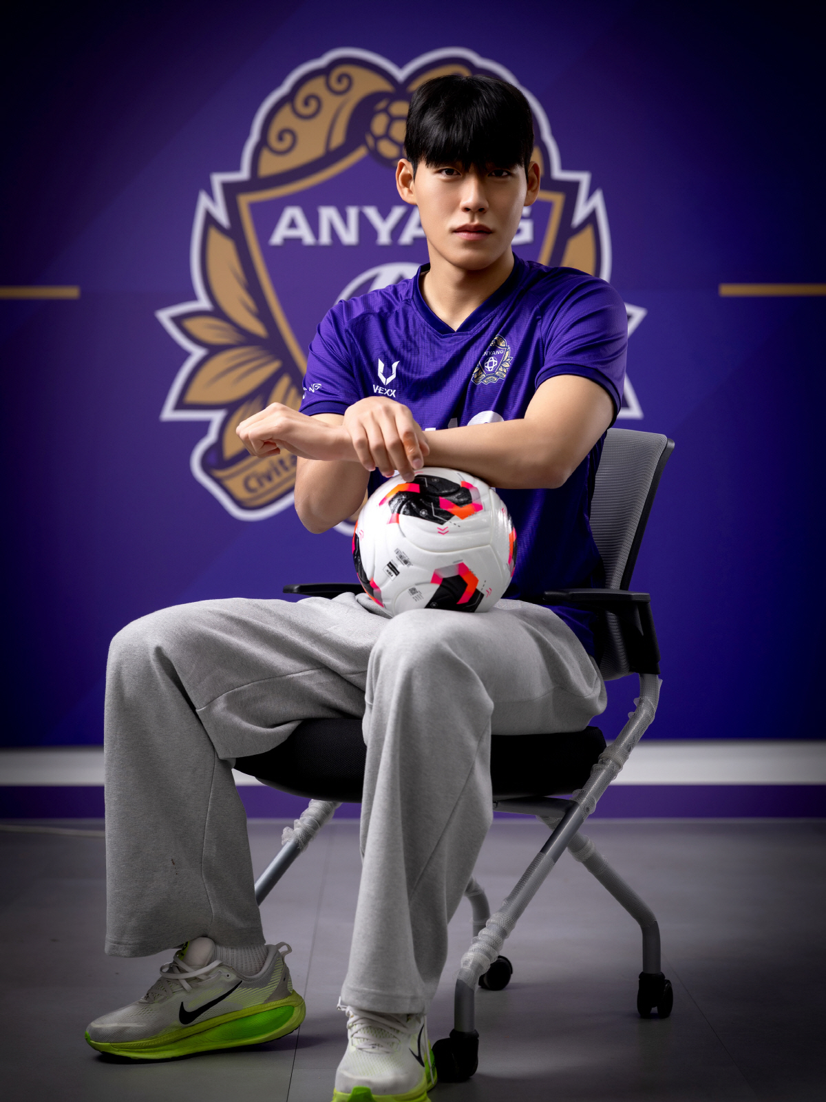 [오피셜]FC안양, 베테랑 위주 수비진에 '젊은 피' 센터백 홍재석 영입