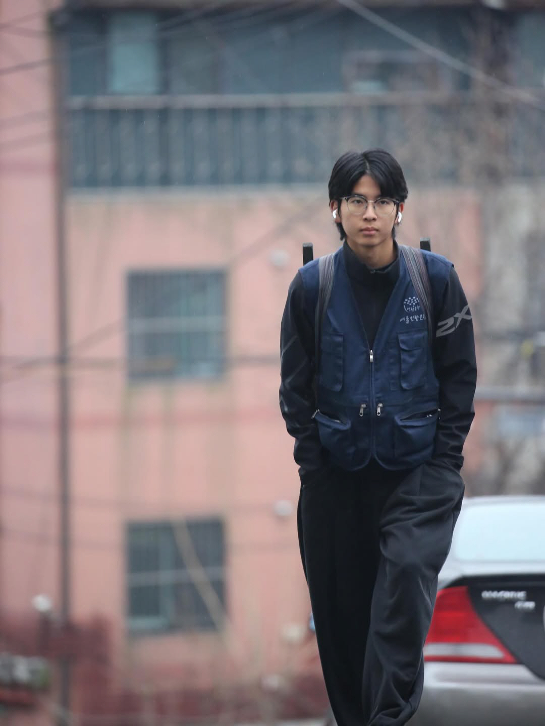 션♥정혜영, 4남매와 '연탄 산타' 변신..70kg 지게 메고 언덕 직진…