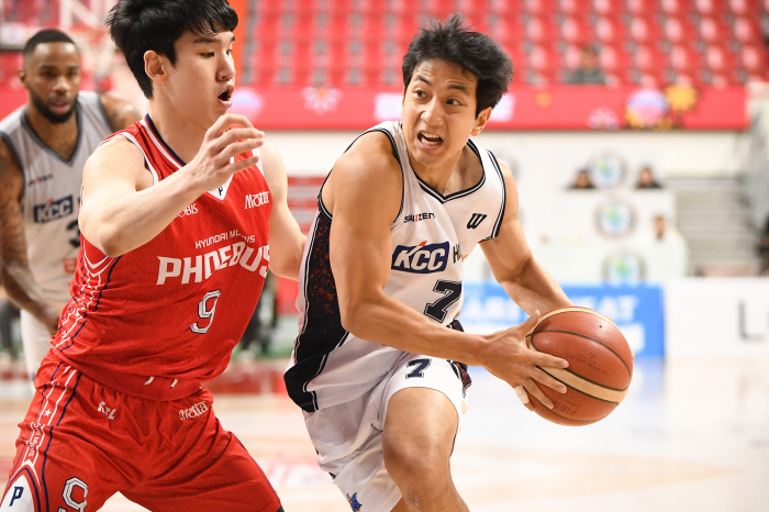 종아리 부상 재발! 허훈도 쓰러졌다. KCC '빅4' 전멸. 올스타 브레이크 이후, '슈퍼팀'은 완성될까?