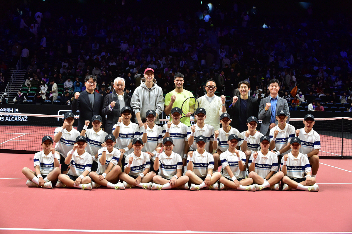 "이래서 월클입니다" 슈퍼매치 깜짝→감동 해프닝, 관중석 앉은 韓 테니스…