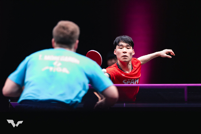 "탁구짱! 美친 장우진 또 해냈다" 세계5위 뫼레고르 꺾고 새해 첫 WT…