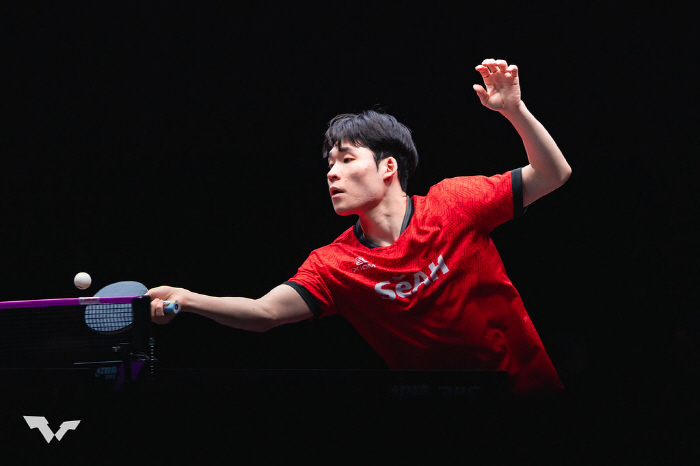 "탁구짱! 美친 장우진 또 해냈다" 세계5위 뫼레고르 꺾고 새해 첫 WT…