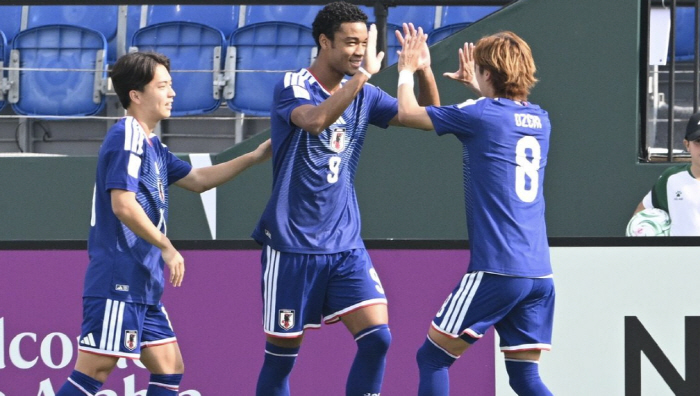 '미쳤다! 사무라이 블루' 5-0→3-0  日 아시안컵 압도적 2연승 8…