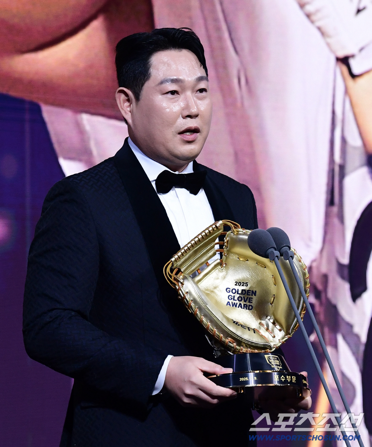 LG는 먼저 움직인다, 한화-두산도 안심 못한다…무려 '국대'인데 수요 …