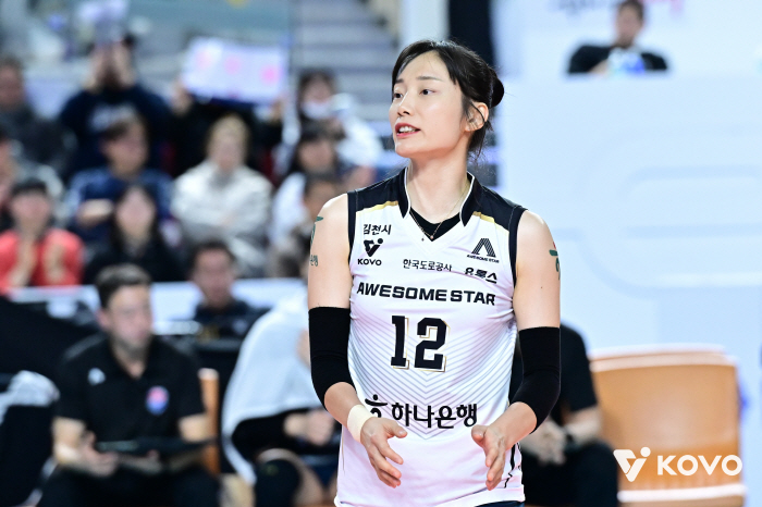 '이 결단' 없었다면 선두 질주 있었을까…포지션 대변신에 1위까지 꿰찼다 