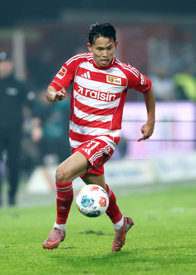 이재성, 환상패스로 1도움+1기점 '장군'-정우영, '장인 이광기' 앞에…