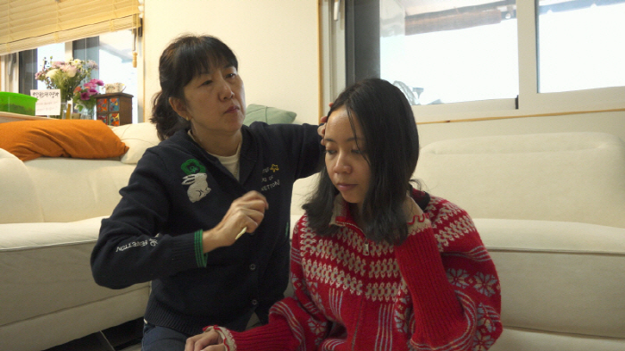 '양구 아이유'가 떴다…인니 출신 유나, '전국노래자랑' 연말 결선 진출…