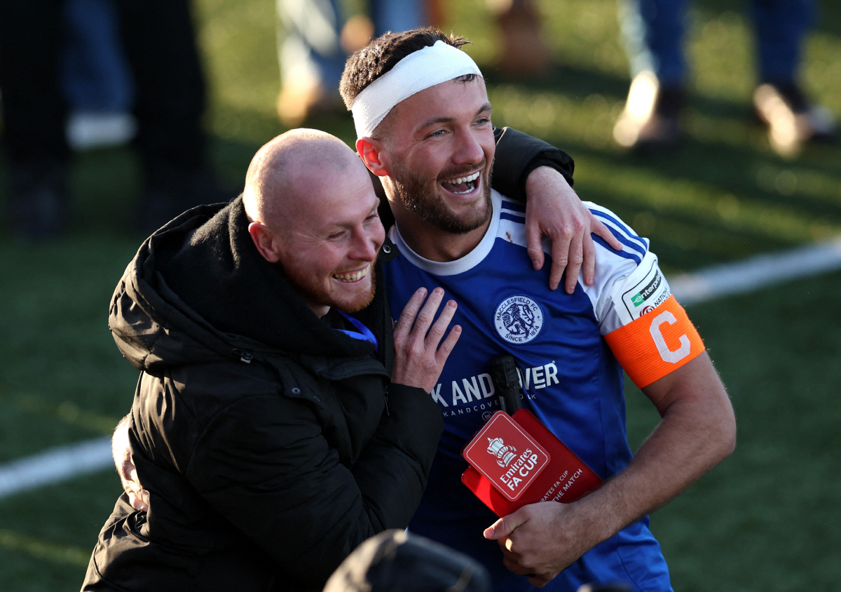변호사, 팟캐스트, 강사 '조기축구'! 감독은 루니 동생…6부 '아마추어…