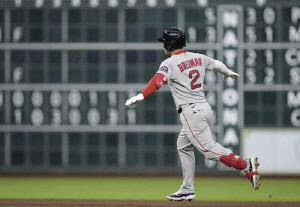 입단 9개월만에 FA 선언 → 다시 돌아간다고? 더 차가워진 시장 반응 '깜짝'