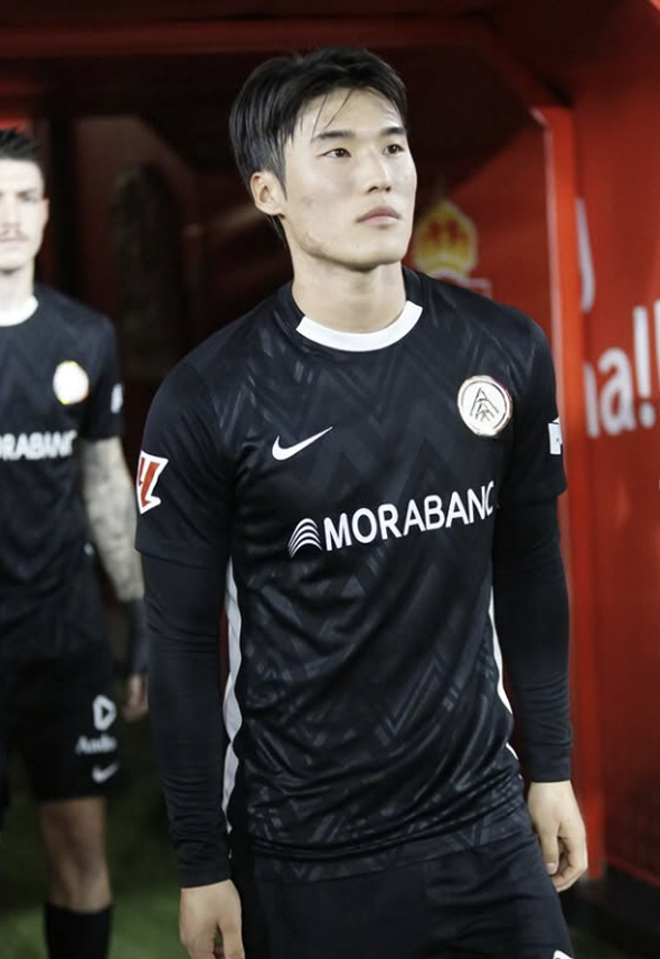 초신성 김민수 이 정도였어? "라민 야말보다 뛰어난 압박 대응 능력"…2…