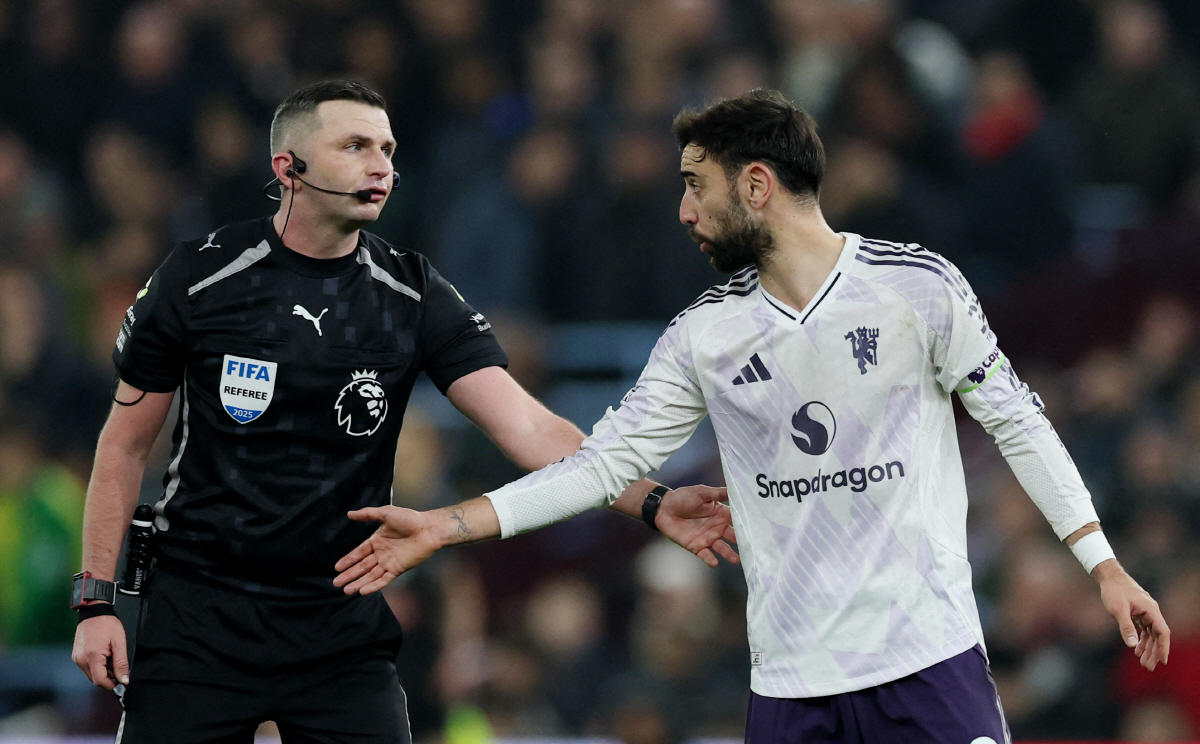 "캡틴, 너까지 나가면 우린 폭망이야" '아모림 경질' 흔들리는 맨유 선…