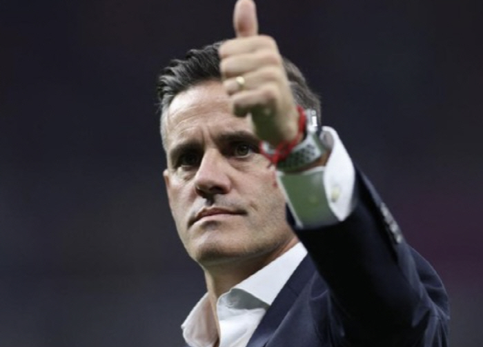 [오피셜]세계 유일무이 감독! '신태용 경질-클루이베르트 실패' 기억 완…