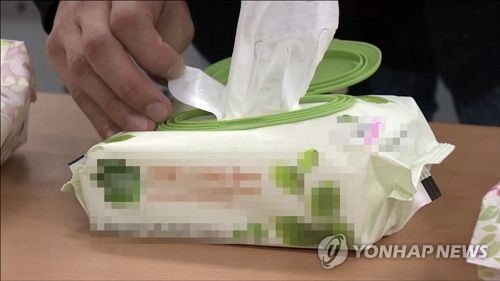 국회 입법조사처 "물에 안 녹는 물티슈, 일회용품으로 규제해야"